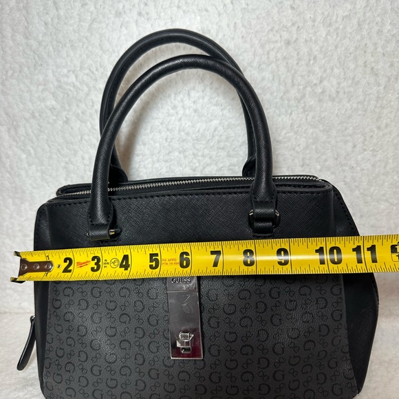Guess Hadley Girlfriend Satchel